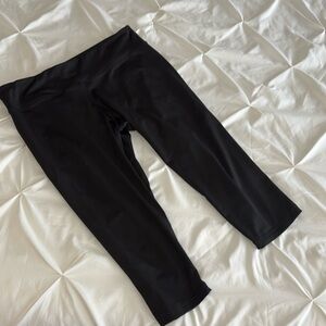 Adidas stretch capris, size L